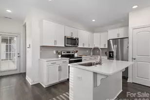 26 Walnut Spgs Dr, Asheville, NC 28804 - Photo 4