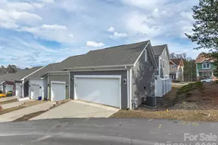 26 Walnut Spgs Dr, Asheville, NC 28804 - Photo 16