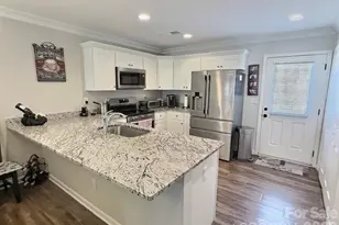 752 Shuttles Way, Fort Mill, SC 29715 - Photo 2