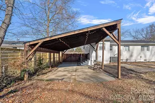 4314 Oak Forest Dr, Charlotte, NC 28215 - Photo 18