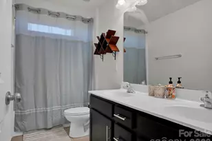 11587 Macallano Dr, Charlotte, NC 28215 - Photo 40