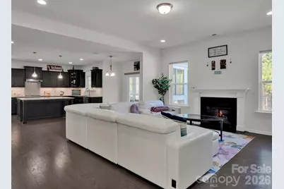 11587 Macallano Drive, Charlotte, NC 28215 - Photo 10