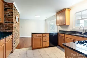 709 Cooper Dr, Charlotte, NC 28210 - Photo 18