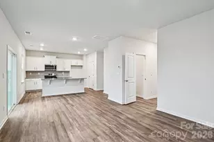 7648 Bainbridge Rd, Sherrills Ford, NC 28673 - Photo 4