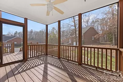 425 Clairview Lane, Matthews, NC 28105 - Photo 4