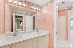 425 Clairview Ln, Matthews, NC 28105 - Photo 28