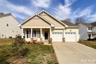 305 Sand Paver Way, Fort Mill, SC 29708 - Photo 1