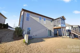 15828 Vale Ridge Dr, Charlotte, NC 28278 - Photo 32