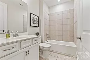 7315 Surprise Ct, Charlotte, NC 28215 - Photo 30