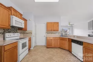 13921 Brownfield Trail Ct, Charlotte, NC 28273 - Photo 10