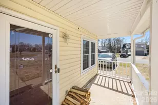 5400 Barnview Ct, Charlotte, NC 28269 - Photo 14