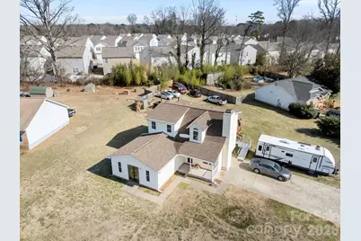 5400 Barnview Court, Charlotte, NC 28269 - Photo 18