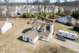 5400 Barnview Ct, Charlotte, NC 28269 - Photo 18