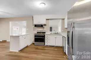 64 Pleasant Ridge Dr, Asheville, NC 28805 - Photo 8