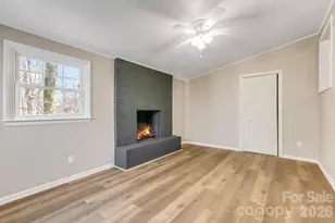 64 Pleasant Ridge Dr, Asheville, NC 28805 - Photo 16