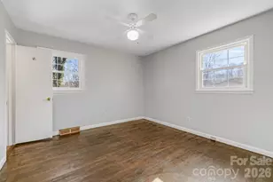 64 Pleasant Ridge Dr, Asheville, NC 28805 - Photo 26