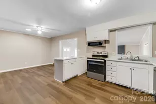 64 Pleasant Ridge Dr, Asheville, NC 28805 - Photo 10