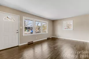 64 Pleasant Ridge Dr, Asheville, NC 28805 - Photo 6