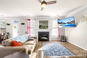 11702 Oak St, Charlotte, NC 28269 - Photo 14