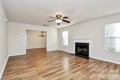 2134 Cindy Creek Lane, Charlotte, NC 28216 - Photo 2