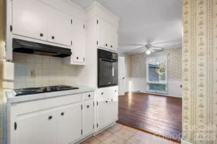 1767 12th St Dr NW, Hickory, NC 28601 - Photo 10