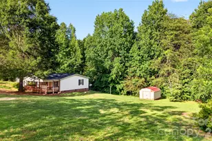 388 Chinquapin Ln, Mount Ulla, NC 28125 - Photo 2
