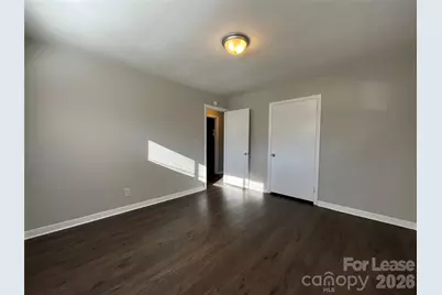 520 Blendwood Drive, Charlotte, NC 28215 - Photo 10