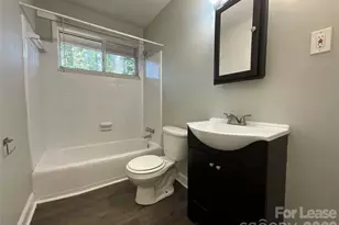 520 Blendwood Dr, Charlotte, NC 28215 - Photo 6