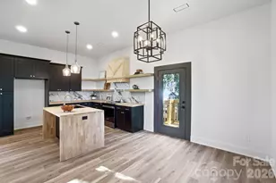 1021 4th St, Statesville, NC 28677 - Photo 16