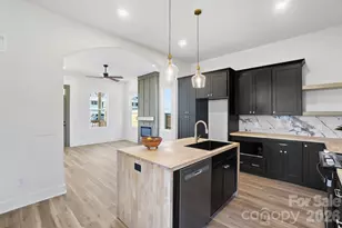 1021 4th St, Statesville, NC 28677 - Photo 10