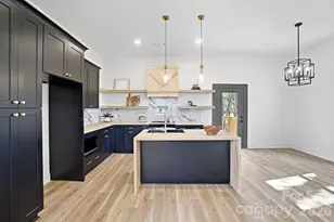 1021 4th St, Statesville, NC 28677 - Photo 14