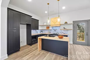 1021 4th St, Statesville, NC 28677 - Photo 8