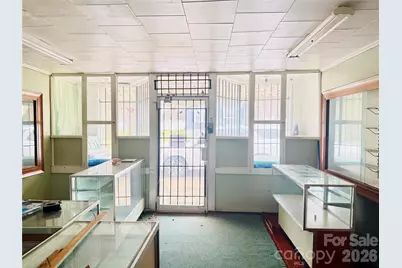 211 N Piedmont Avenue, Kings Mountain, NC 28086 - Photo 2