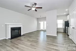 7113 Somerford Rd, Charlotte, NC 28215 - Photo 6