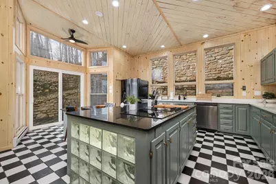 556/558 Thorncliff Drive, Seven Devils, NC 28604 - Photo 28