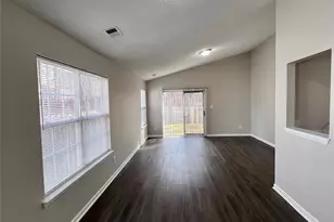 12128 Stewarts Crossing Dr, Charlotte, NC 28215 - Photo 8