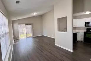 12128 Stewarts Crossing Dr, Charlotte, NC 28215 - Photo 6