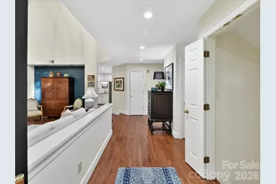 1847 Meadowood Lane, Charlotte, NC 28211 - Photo 4