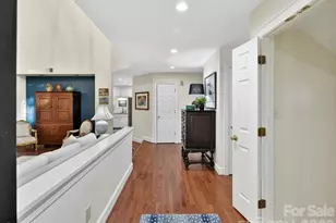 1847 Meadowood Ln, Charlotte, NC 28211 - Photo 4