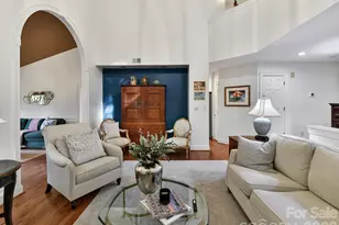 1847 Meadowood Ln, Charlotte, NC 28211 - Photo 8