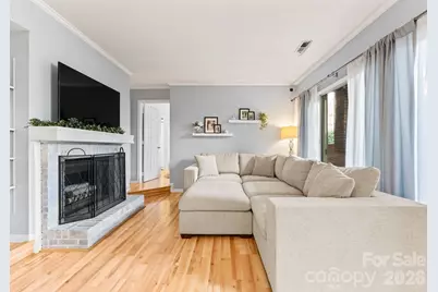 1109 E Morehead Street #16, Charlotte, NC 28204 - Photo 1