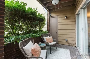 1109 E Morehead St, Charlotte, NC 28204 - Photo 18