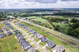 3826 Dahlia Dr, Harrisburg, NC 28075 - Photo 4