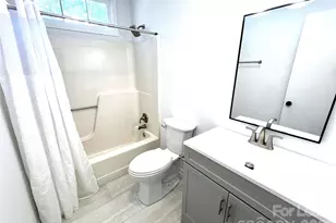 2408 Turnberry Ln, Charlotte, NC 28210 - Photo 12