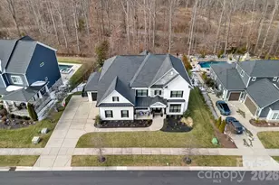 18401 Doves Crest Rd, Cornelius, NC 28031 - Photo 2