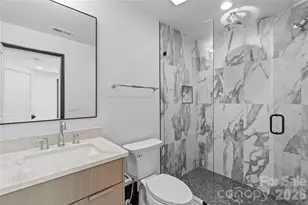 2117 Lombardy Cir, Charlotte, NC 28203 - Photo 22