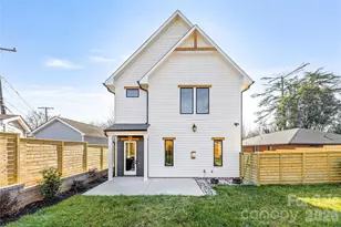 2117 Lombardy Cir, Charlotte, NC 28203 - Photo 2