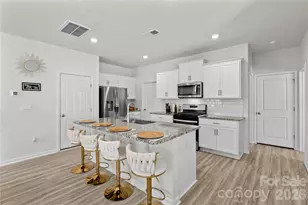 136 Sycamore Spgs Dr, Statesville, NC 28677 - Photo 12