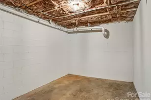 51 Leatherwood Dr, Candler, NC 28715 - Photo 32