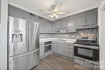 7906 Oak Meadow Court, Charlotte, NC 28210 - Photo 8